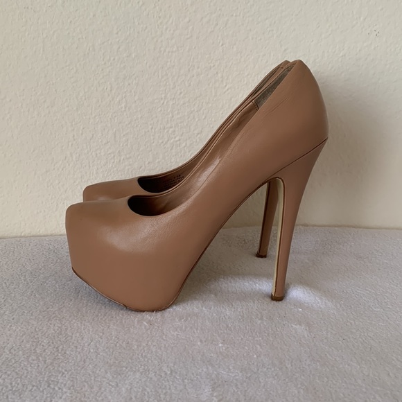 Steve Madden Dejavu Platform Heel - Picture 6 of 7